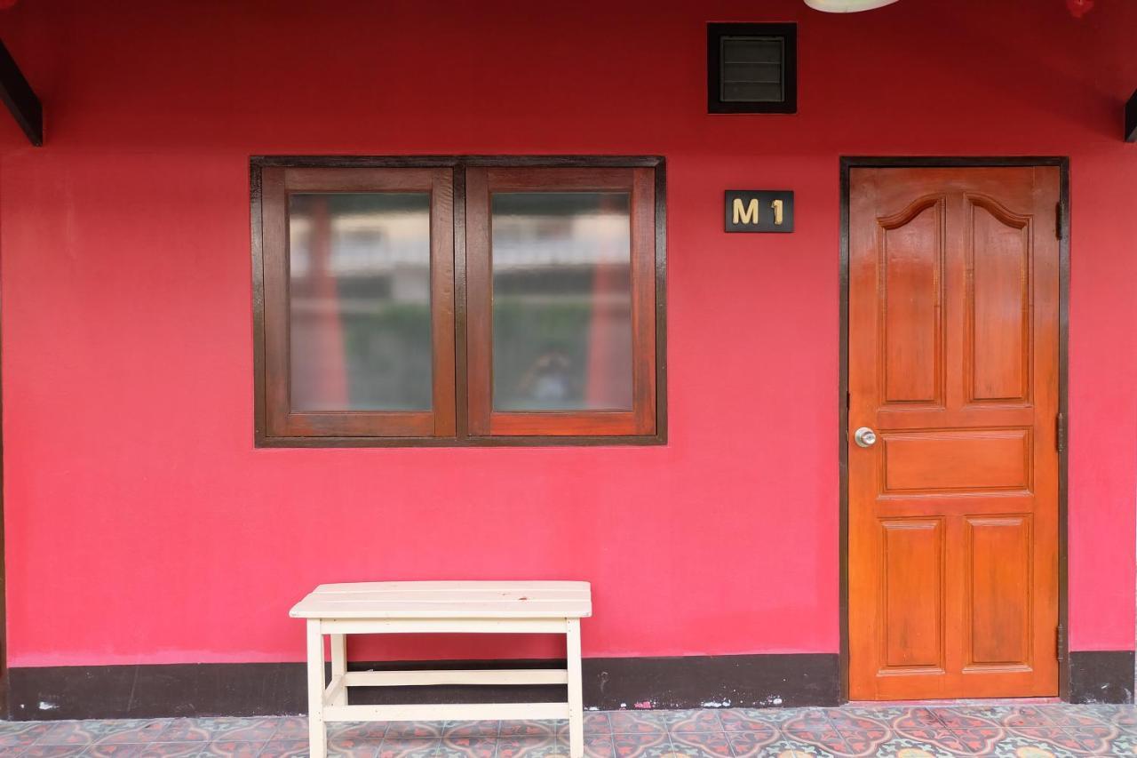 Baan Ma Feung Guesthouse Kanchanaburi Ngoại thất bức ảnh