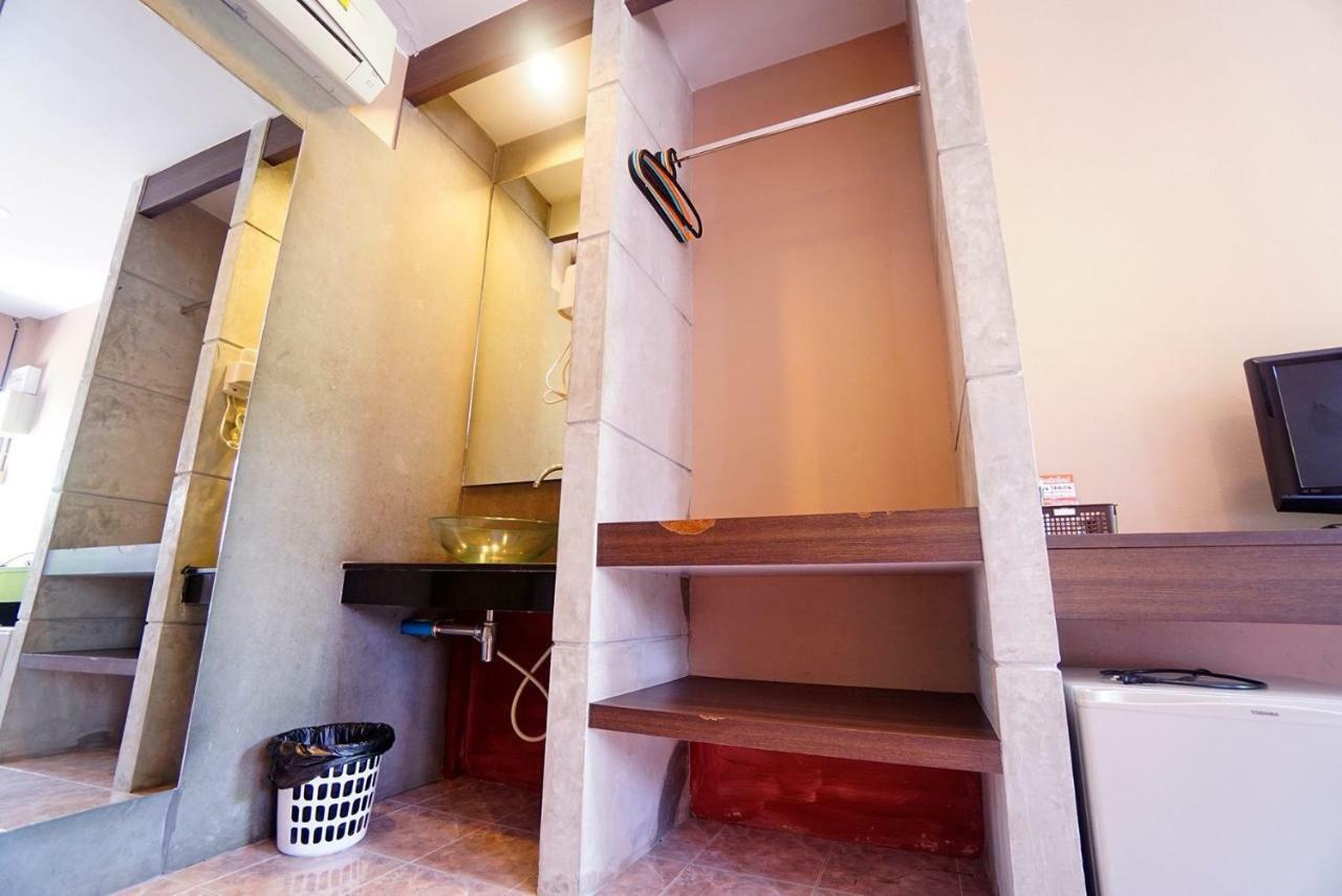 Baan Ma Feung Guesthouse Kanchanaburi Ngoại thất bức ảnh